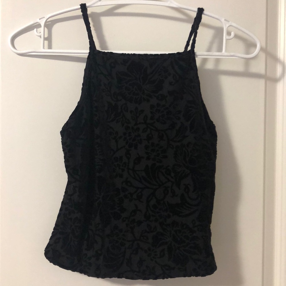 High neck crop too velvet detail